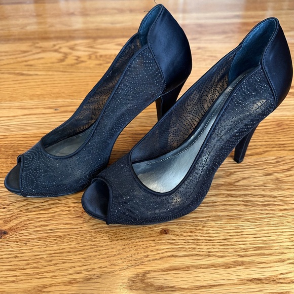 Style & Co Black Dressy Heels - Picture 5 of 9